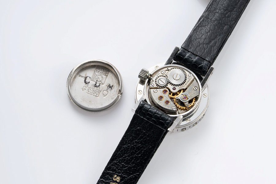 Cocktail Watch in 18k White Gold with Diamonds