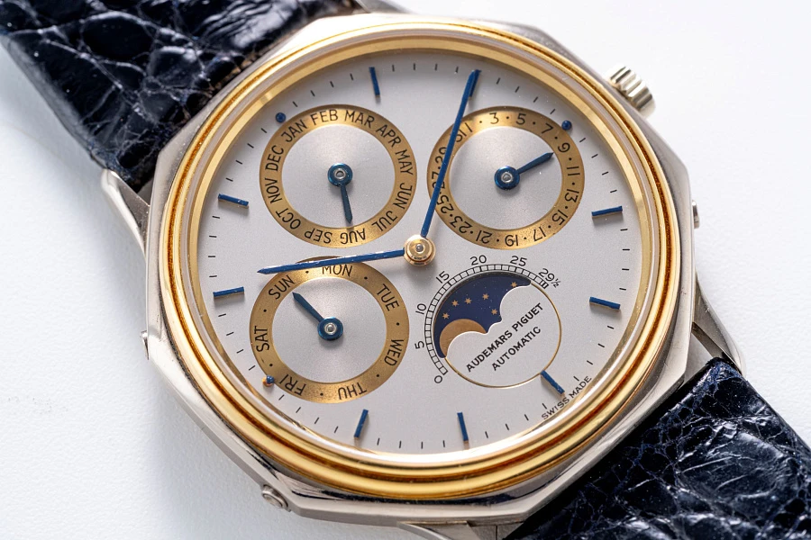 Quantième Perpetual Calendar Ref. 5557CA in 18k White and Yellow Gold