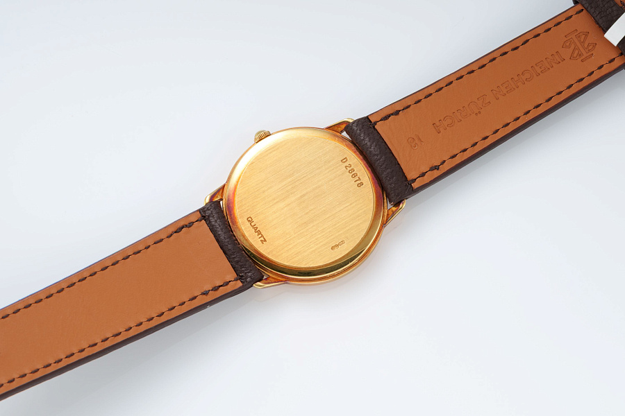 Quartz Dress Watch in 18k Yellow Gold