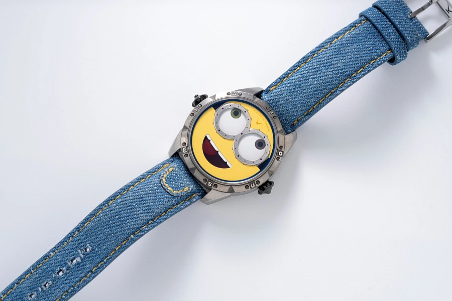 Wristmons 'Minion' in Titanium