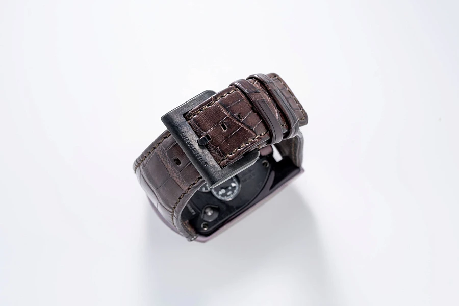 UR-103.08 TIALN with Satellite Hour Display