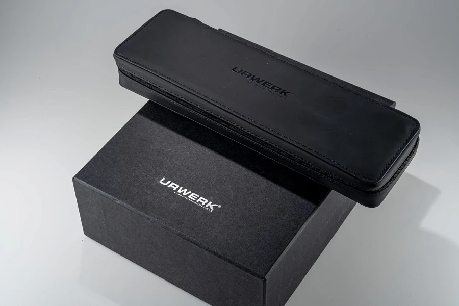 UR-103.08 TIALN with Satellite Hour Display