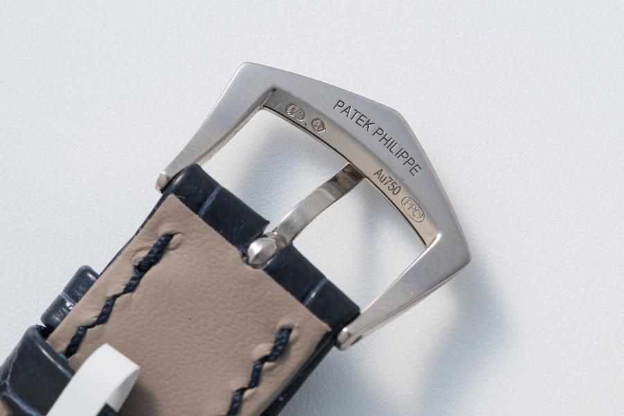 World Time Ref. 5230G in 18k White Gold