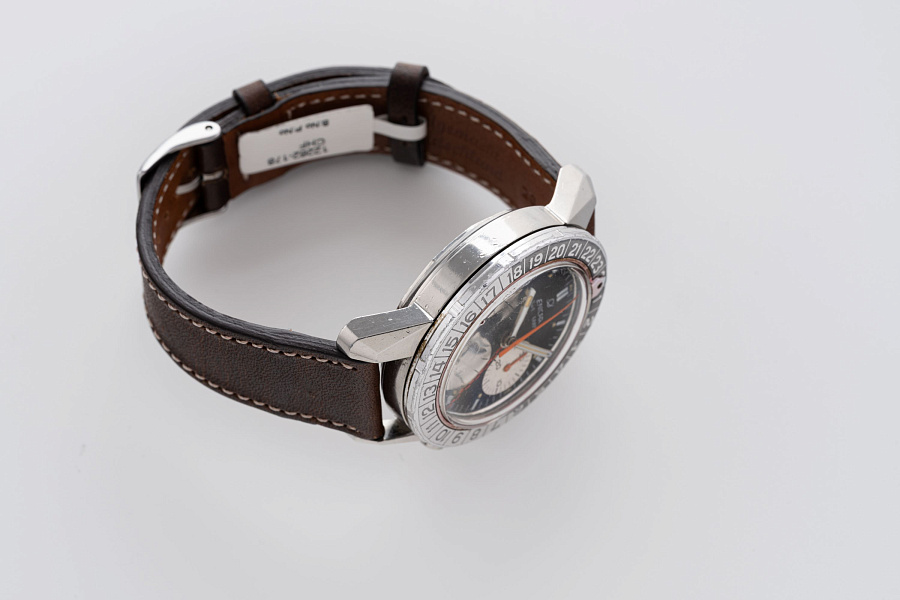 Jet Graph in Stainless Steel