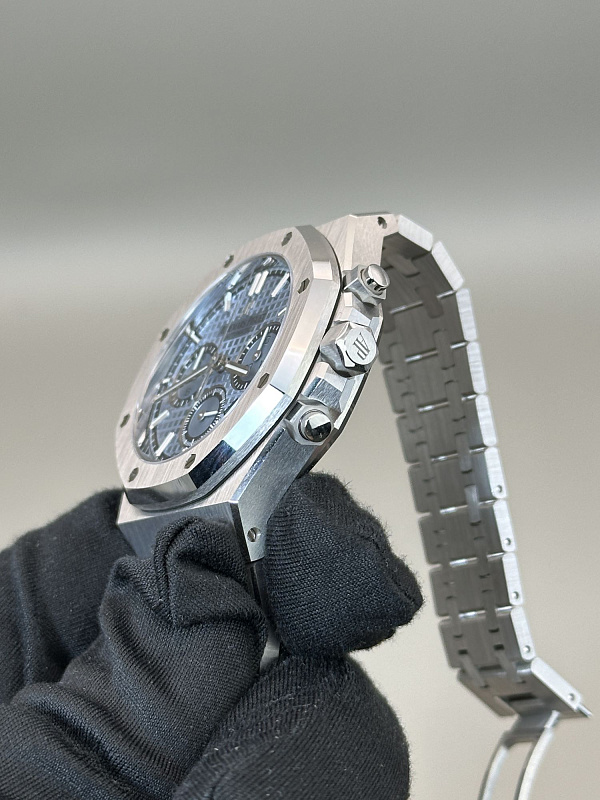 Royal Oak Chronograph 38mm White Gold Limited Edition
