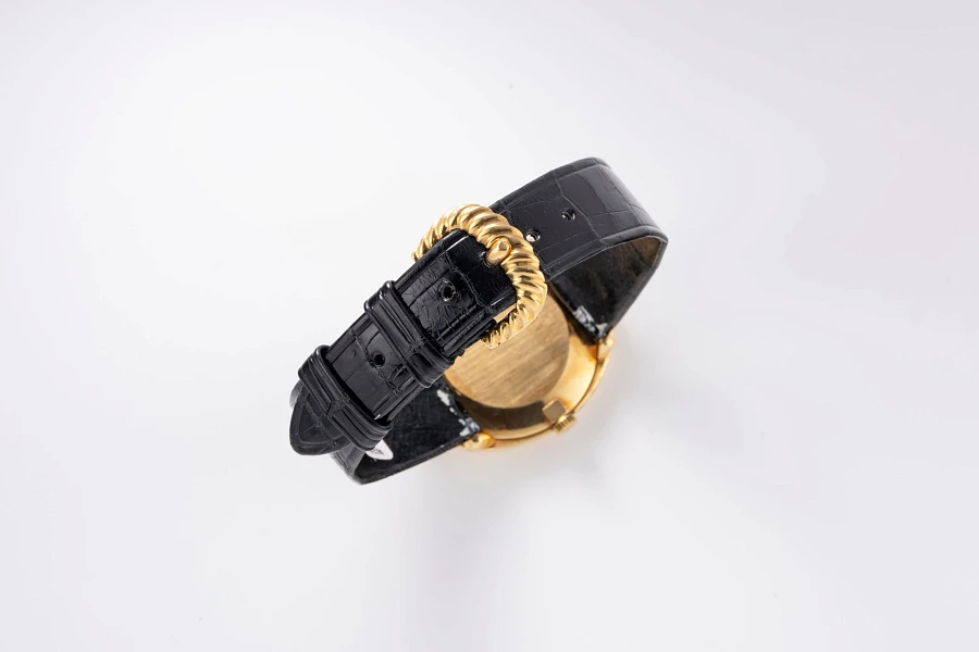 Rope Bezel Oval Dress Watch in 18k Yellow Gold