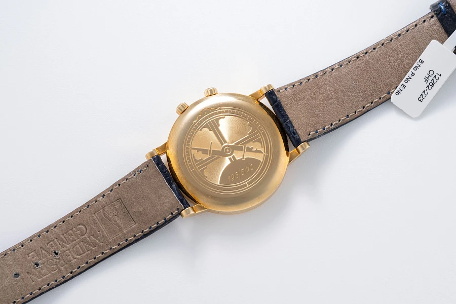 World Time in 18k Yellow Gold