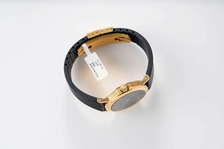 Black Dial Marine Ref. 3400 in 18k Yellow Gold
