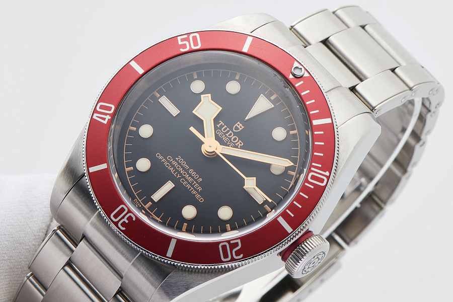 Black Bay 41 Burgundy