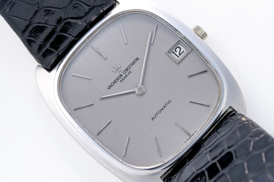 Ultra Thin Cushion Case Automatic Watch Ref. 2045Q in 18k White Gold