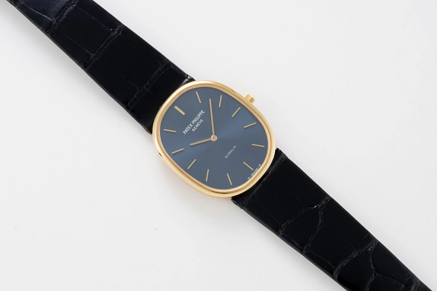 Ellipse 'Gübelin' Double-Signed in 18k Yellow Gold