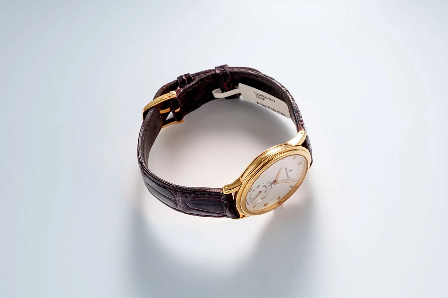 Villeret Limited Edition to 300 Pieces in 18k Yellow Gold