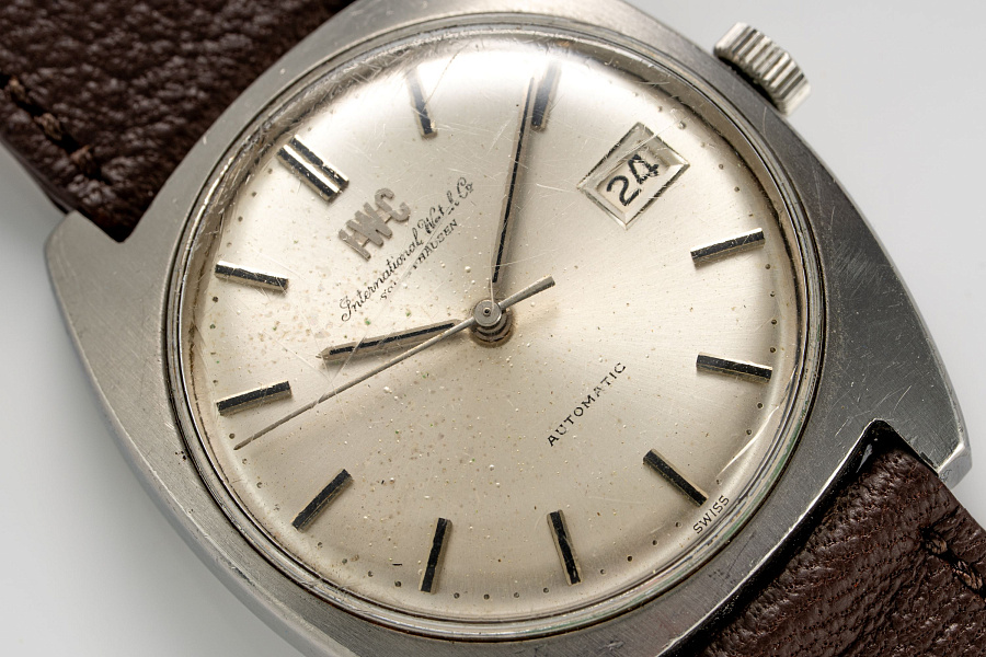 Cushion Case in Stainless Steel