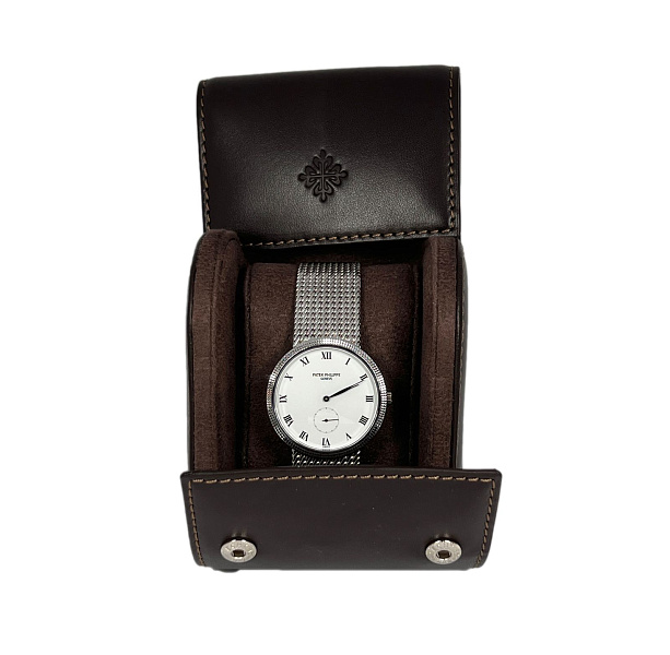 Calatrava ‘Clous de Paris’ 3919 White Gold Milanese Bracelet