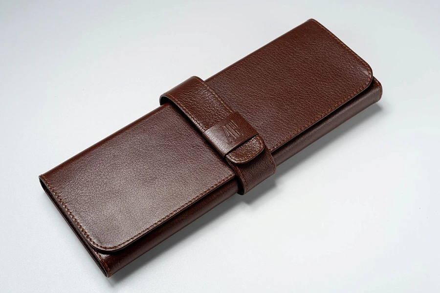 Calendar Moonphase Ref. 25589 in 18k Yellow Gold