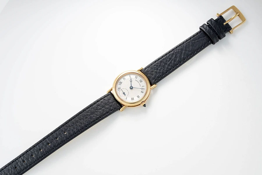 Classique Ladies Watch in 18k Yellow Gold