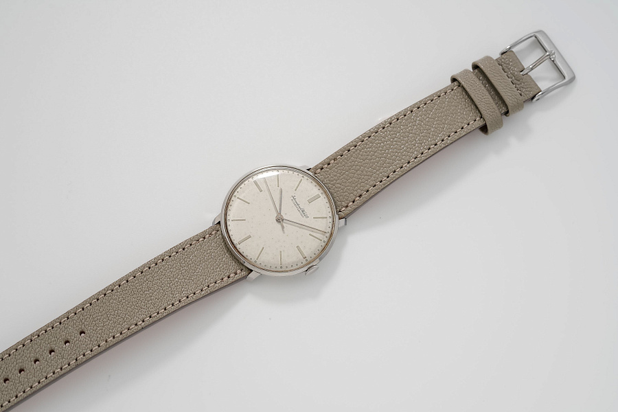 Stubby Lugs Dress Watch in Stainless Steel