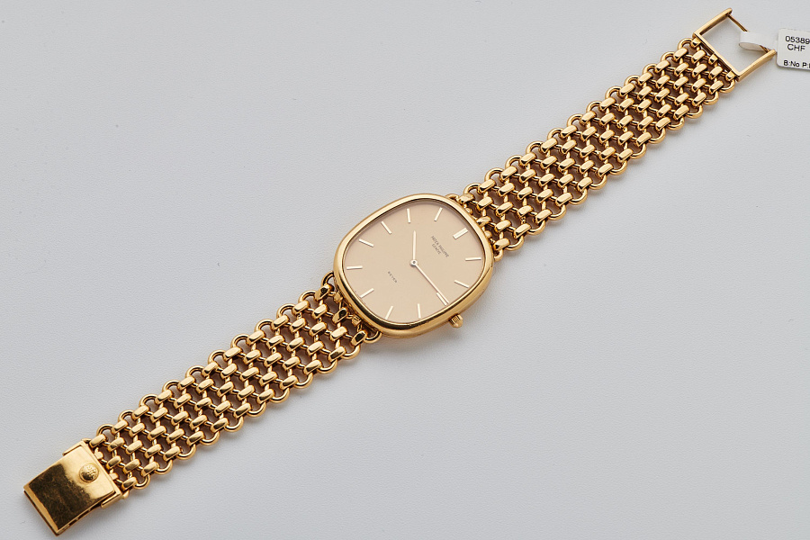 Ellipse Double Signed 'Beyer' in 18k Yellow Gold