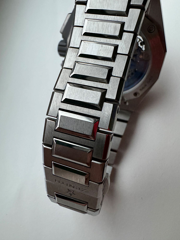 Defy Extreme Titanium 1/100th of a second chronograph