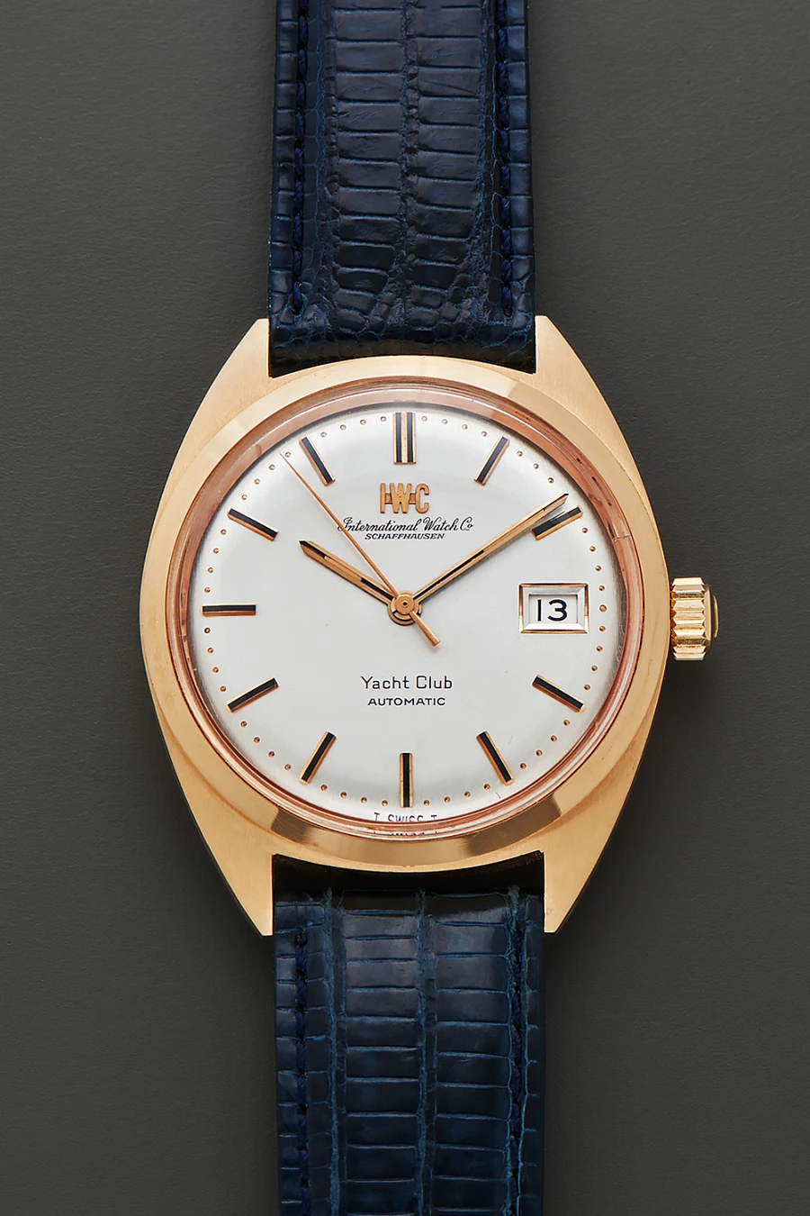 Yacht Club Automatic 18K yellow gold
