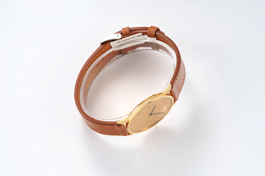 Quartz Coin Watch in 18k Yellow Gold