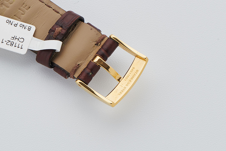 Dress Watch in 18k Yellow Gold