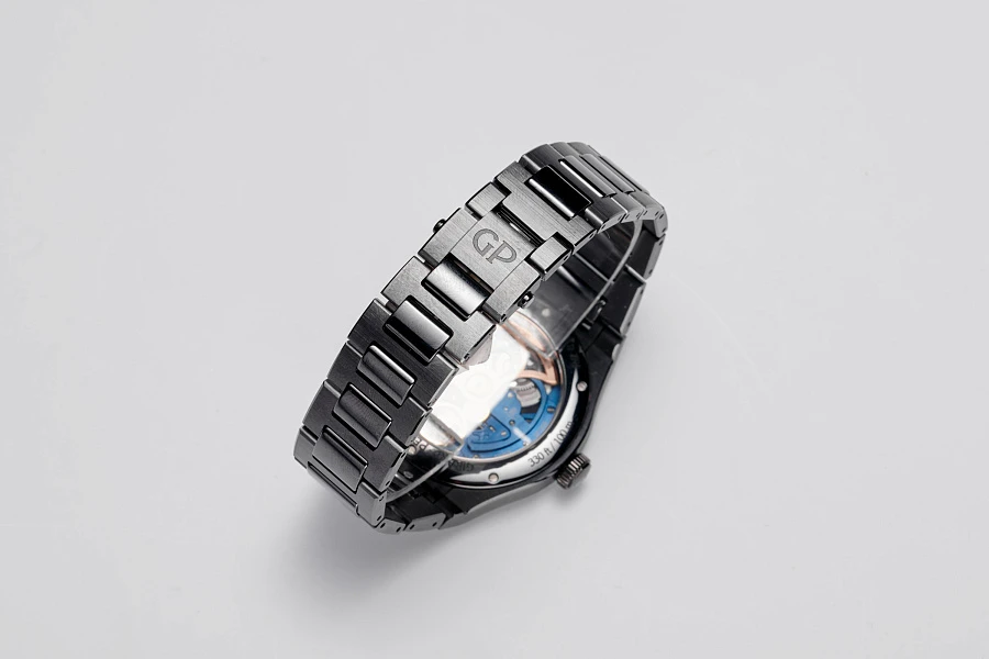 Laureato Skeleton