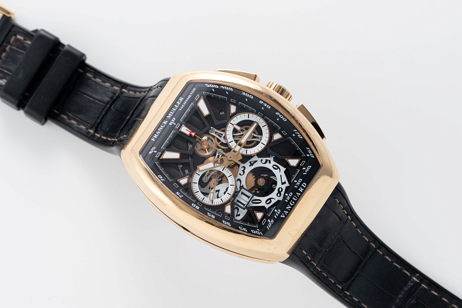 Vanguard Chronograph in 18k Rose Gold