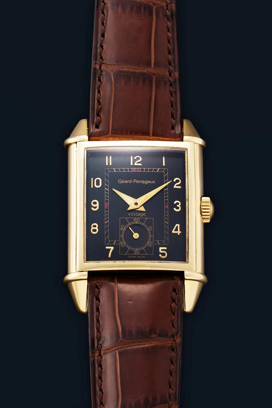 Vintage 1945 Ref. 2595 in 18k Yellow Gold