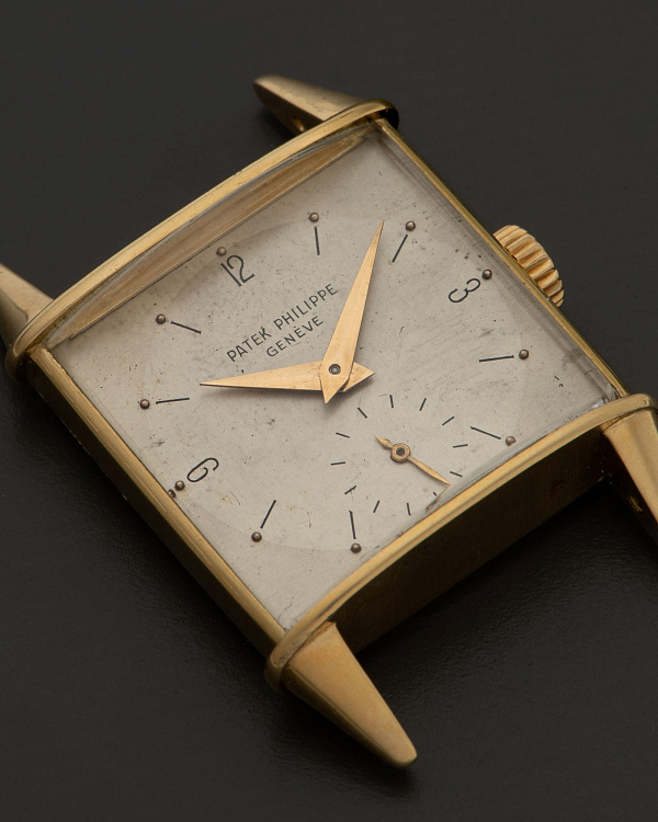 Square in 18k Yellow Gold