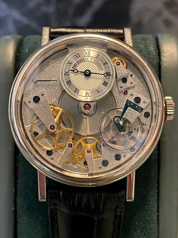 Tradition 7037 White Gold