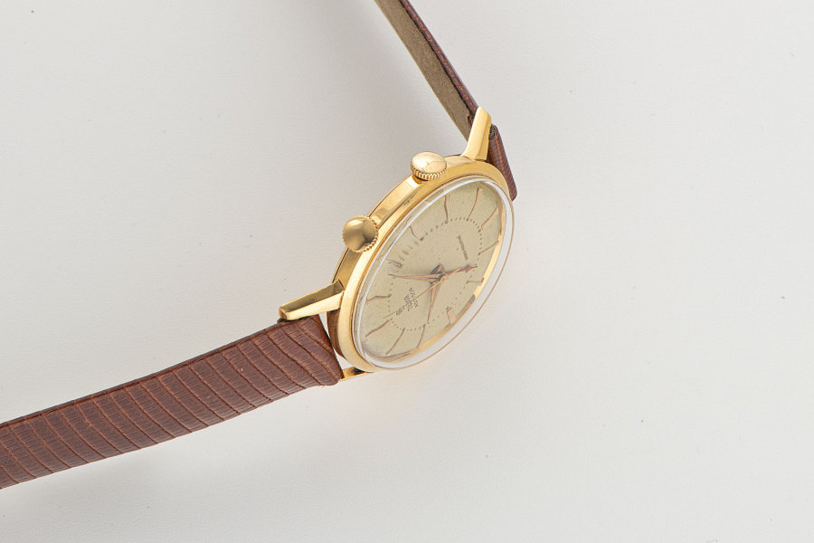 Advisor Ref. 1537 in 18k Yellow Gold