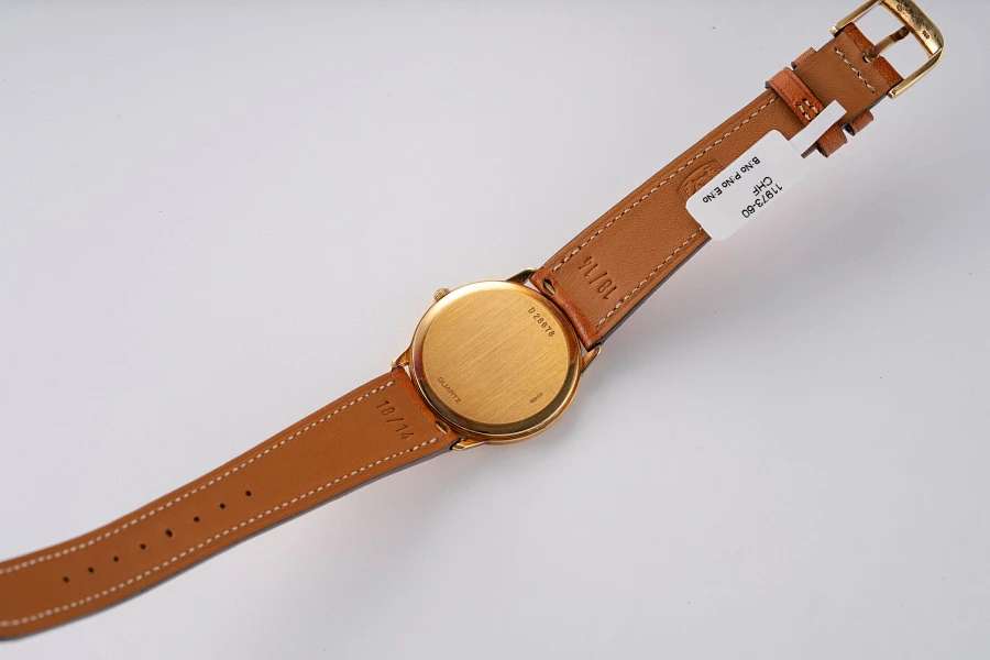 Quartz Dress Watch in 18k Yellow Gold