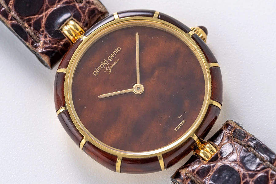 Piece Unique Tortoise Shell Ref. G2727 in 18k Yellow Gold