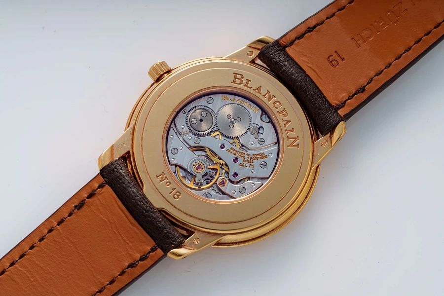 Villeret in 18k Yellow Gold