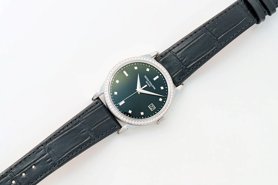 Calatrava Ref. 5297 in 18k White Gold