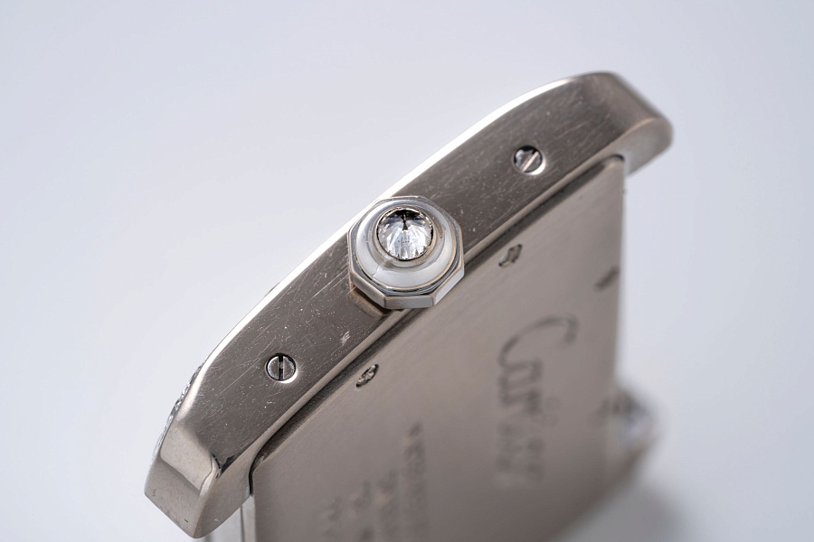 Divan Quartz Ref. 2614 in 18k White Gold with Diamonds