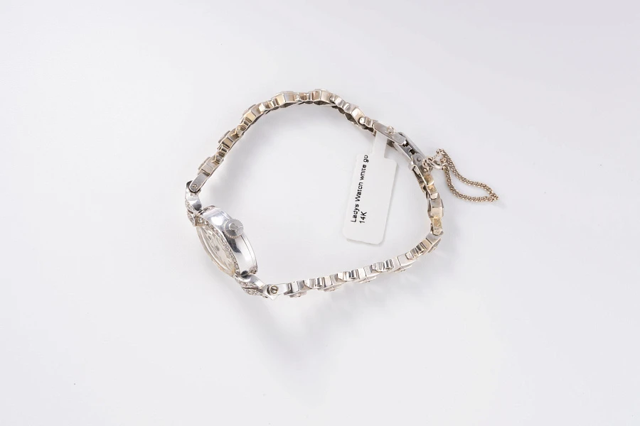 Cocktail Watch Ref. A7515 in 14k White Gold