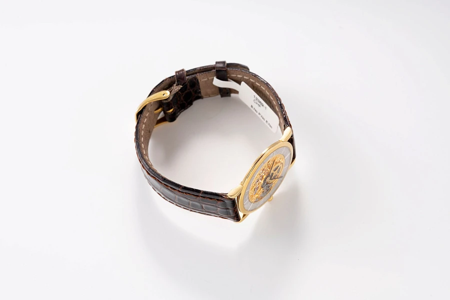 Classique Skeleton Ref. 5214BA in 18k Yellow Gold