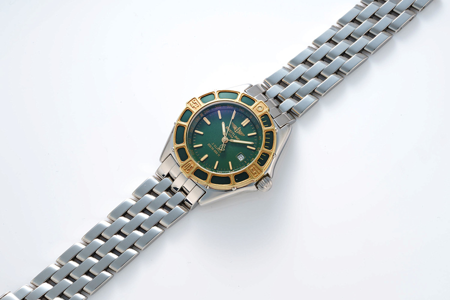 Ladies J-Class Quartz Diver Ref. D52065 in Stainless Steel