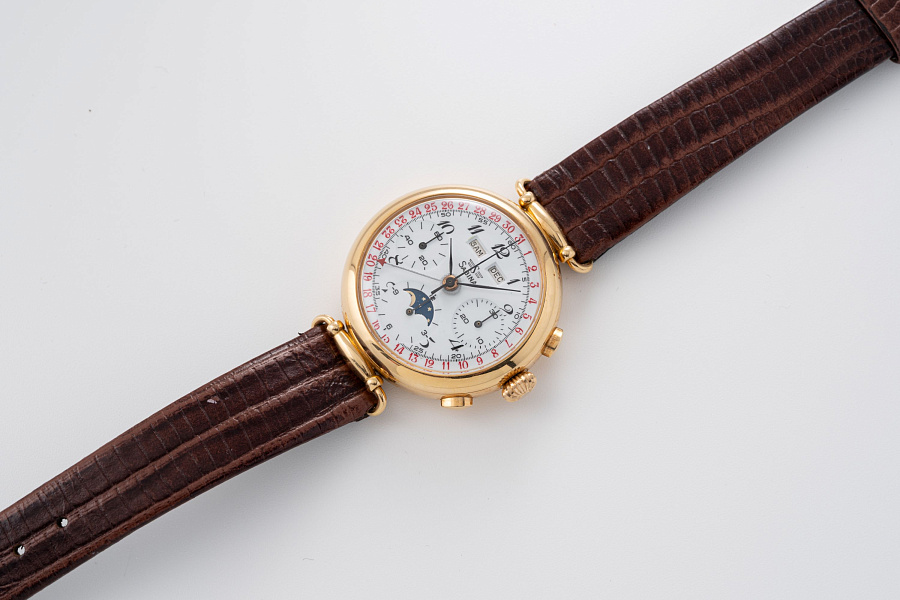 Vintage Triple Calendar Chronograph Ref. 36101 in 18k Yellow Gold