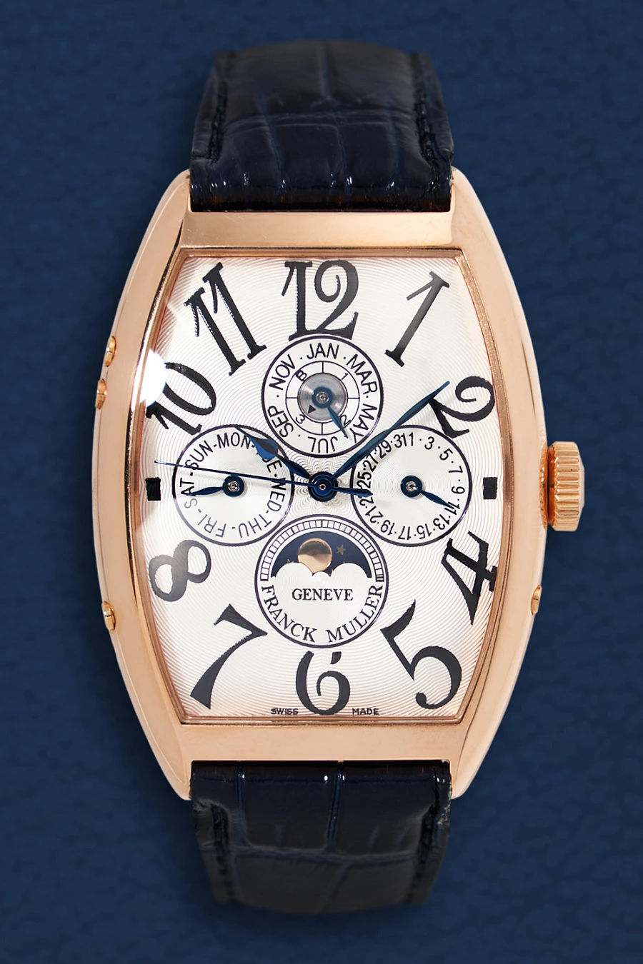 Cintre Curvex Perpetual Calendar Moonphase