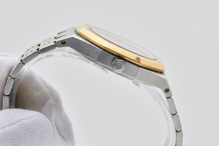 Royal Oak Bicolor