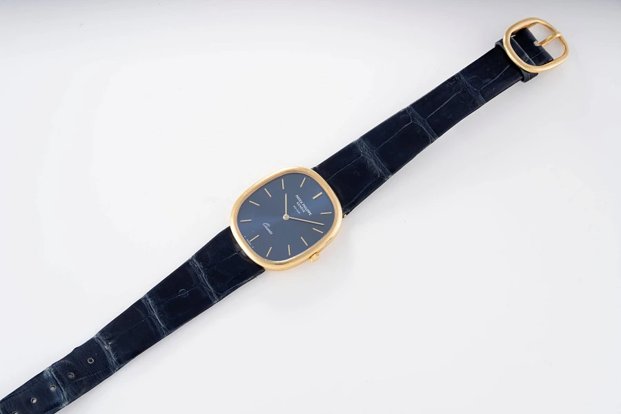 Beyer Double-Signed Ellipse Quartz Ref. 3838 in 18k Yellow Gold