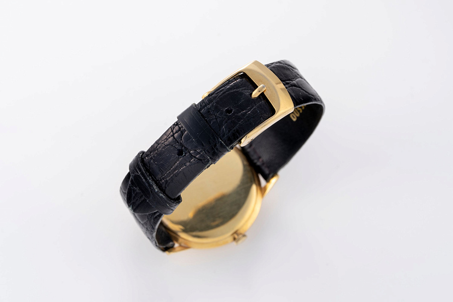 Slim Dress Watch Ref. 1404 in 18k Yellow Gold