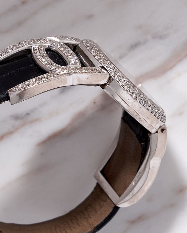 Golden Ellipse 4832 Ladies, Mother-of-pearl Dial Diamond-set