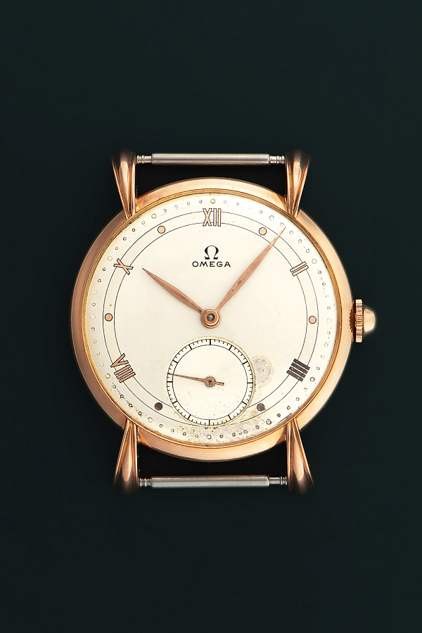 Fancy Lugs Dress Watch in 18k Rose Gold