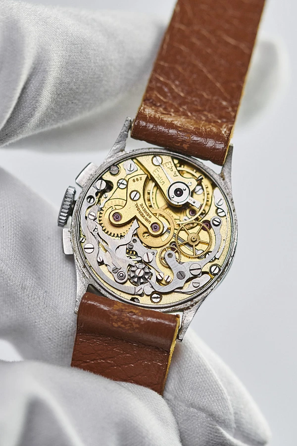 Universal Genève Uni-Compax Lady