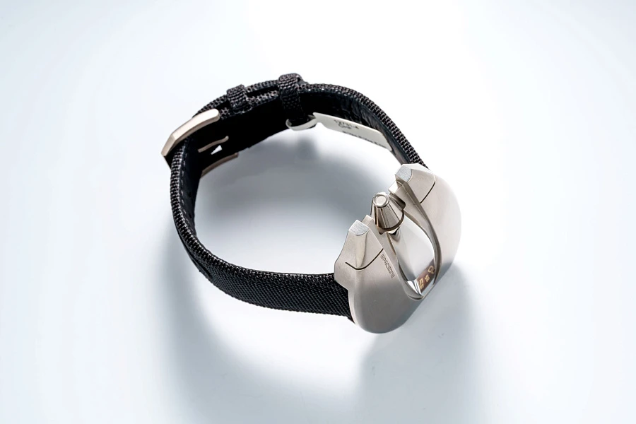 Jumping Hour Limited Edition in Stainless Steel