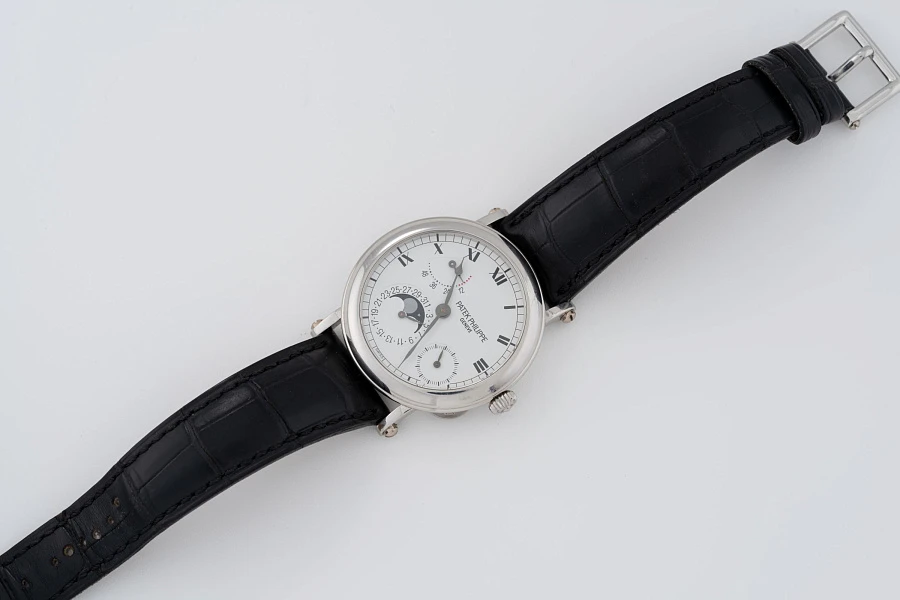 Power Reserve Moonphase Ref. 5054P in Platinum